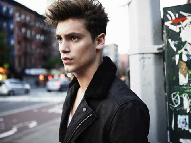 Bastian BAKER