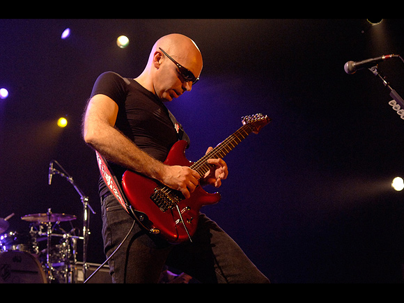 Joe SATRIANI