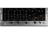 4 voies - 5 entrées micro + effets